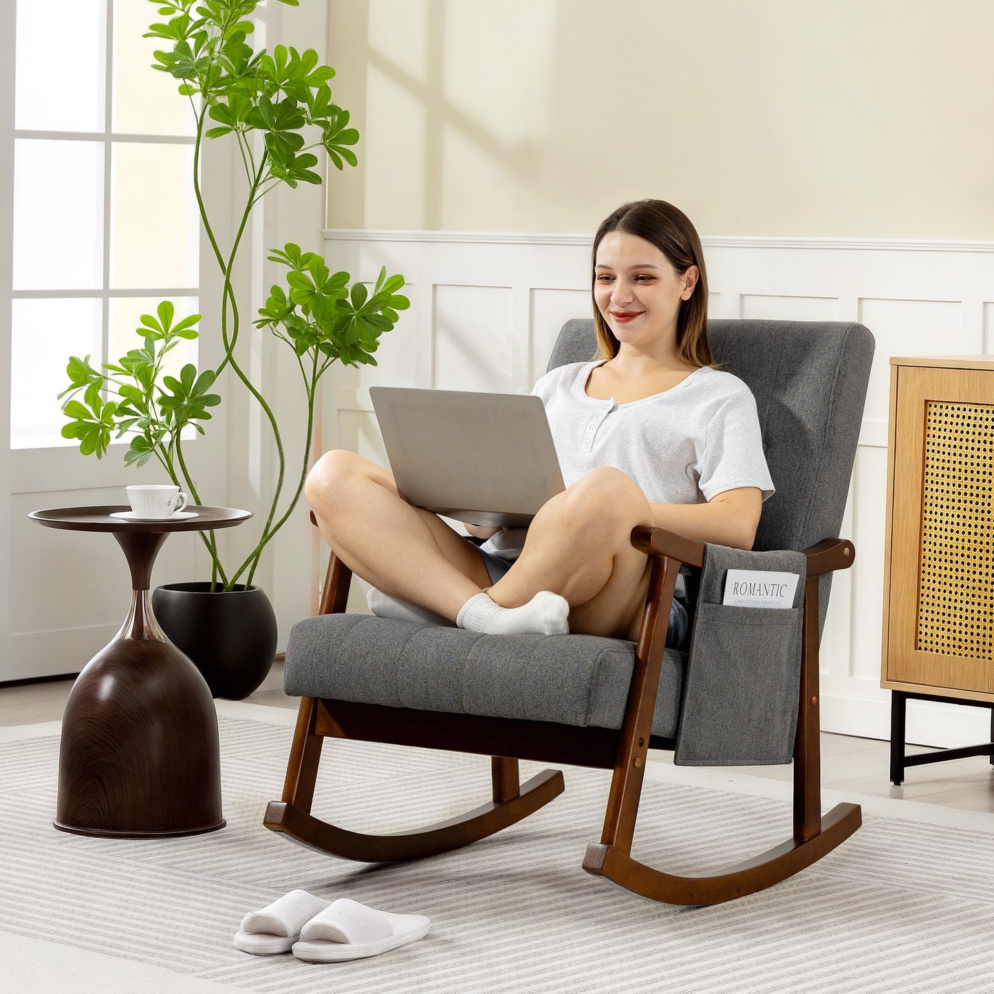 HOMCOM Wood Frame Rocking Accent Chair - Grey
